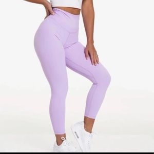 NVGTN Lilac Signature Leggings
